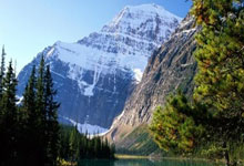 [天下足球]豪门恩怨：皇家马德里VS马德里竞技.